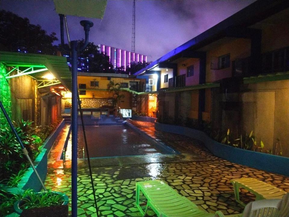 2 Hotel Saleh Анхелес Екстер'єр фото
