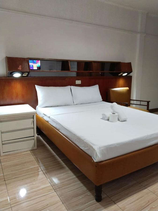 2 Hotel Saleh Анхелес Екстер'єр фото